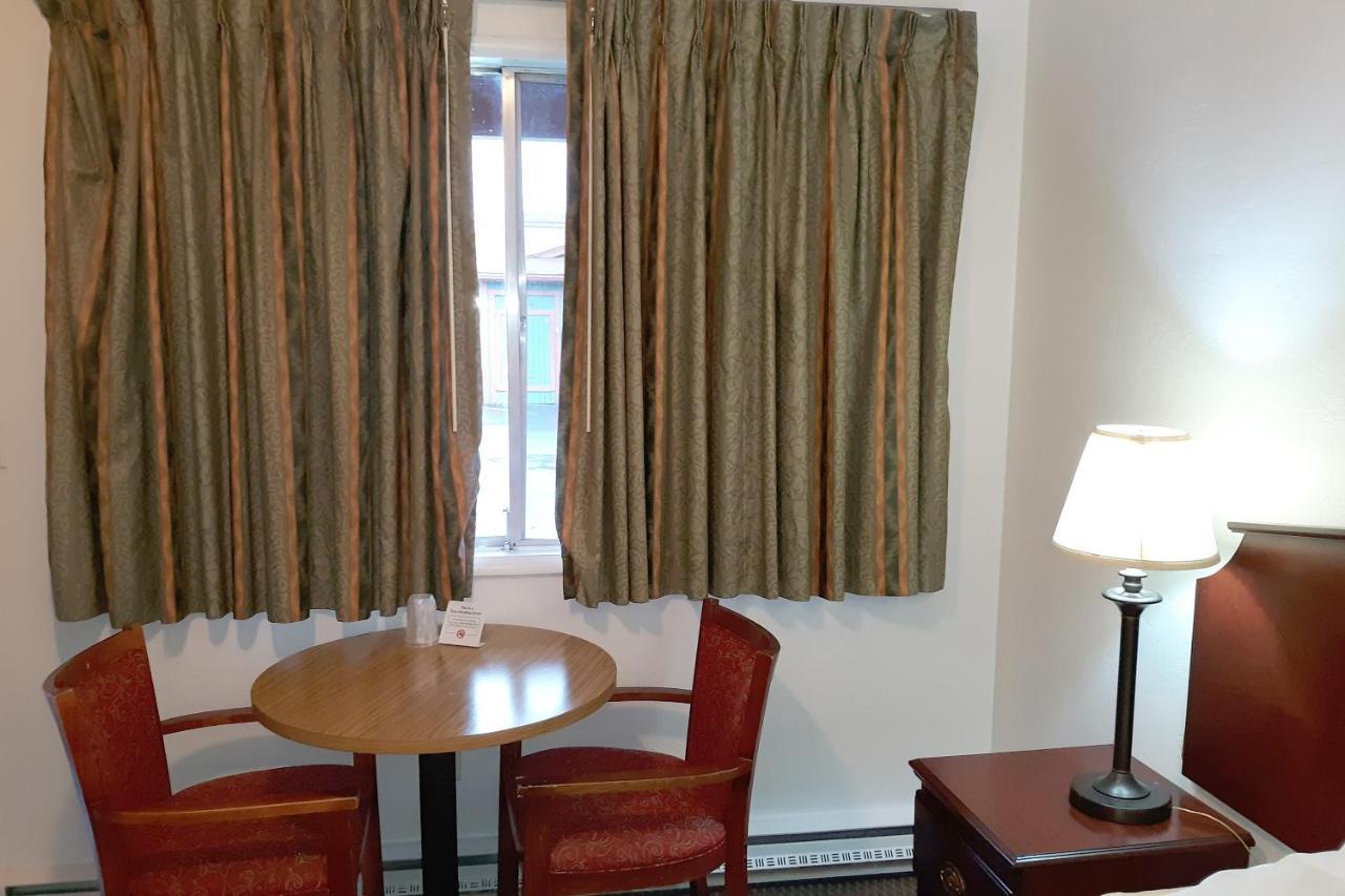 Oyo Hotel Pendleton Or Downtown Bagian luar foto