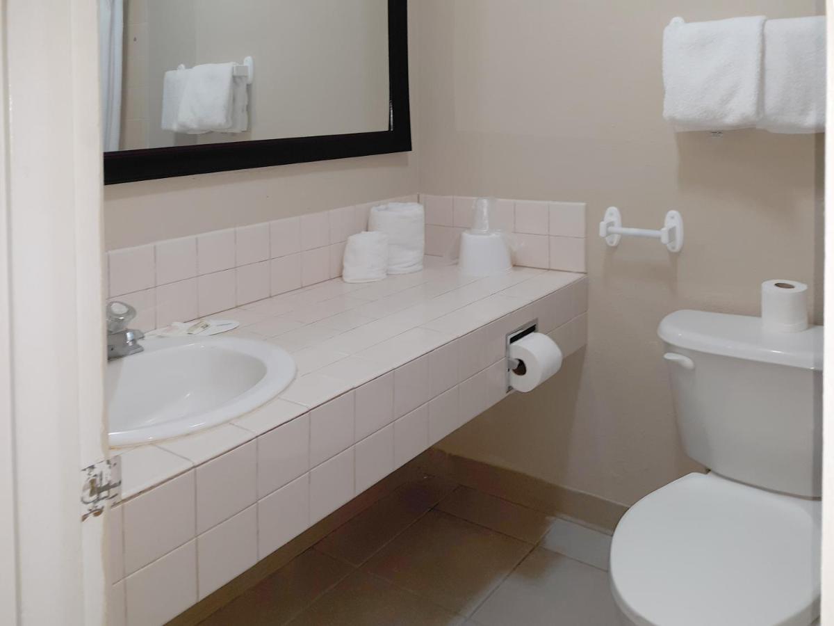 Oyo Hotel Pendleton Or Downtown Bagian luar foto